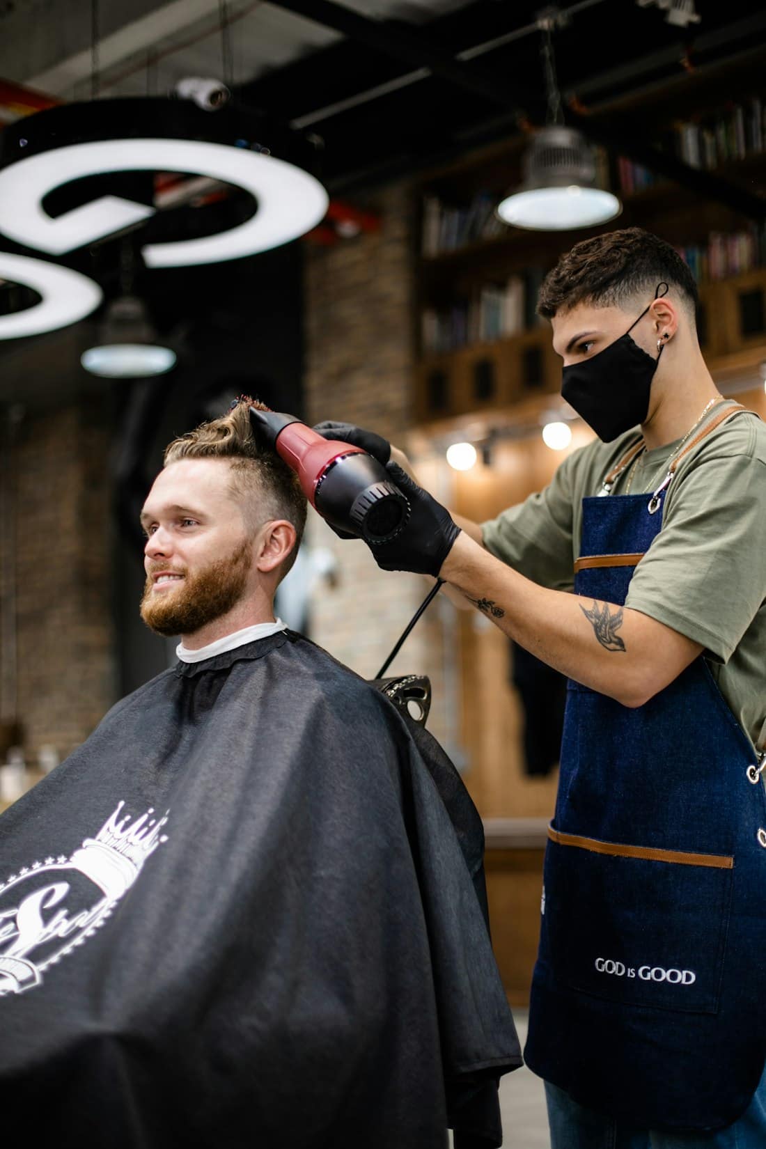 Ellis at work — clipper detail on a short cut